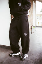 Load image into Gallery viewer, GCLO &#39;Protector&#39; Sweatpants - Black/Smoke Grey