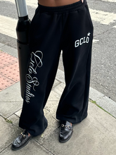 Load image into Gallery viewer, GCLO 𝓬𝓾𝓻𝓼𝓲𝓿𝓮 Sweatpants - Black/Pearl White